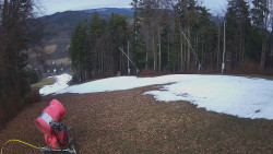 Prostřední část sjezdovky a snowpark