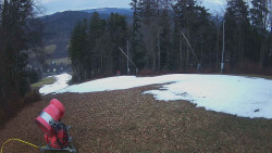 Prostřední část sjezdovky a snowpark