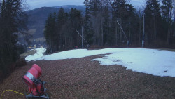Prostřední část sjezdovky a snowpark