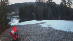 Prostřední část sjezdovky a snowpark
