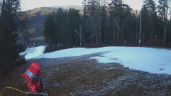 Prostřední část sjezdovky a snowpark