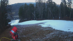 Prostřední část sjezdovky a snowpark