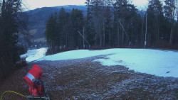 Prostřední část sjezdovky a snowpark