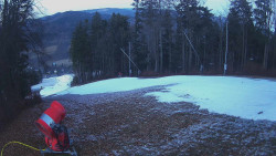Prostřední část sjezdovky a snowpark