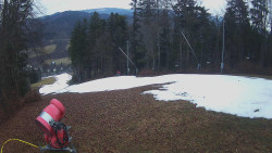 Prostřední část sjezdovky a snowpark