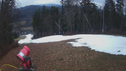 Prostřední část sjezdovky a snowpark