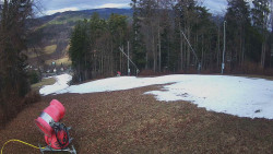 Prostřední část sjezdovky a snowpark