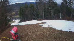 Prostřední část sjezdovky a snowpark