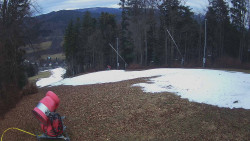 Prostřední část sjezdovky a snowpark