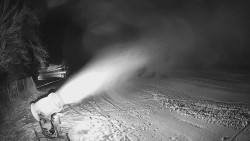 Prostřední část sjezdovky a snowpark