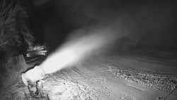 Prostřední část sjezdovky a snowpark