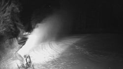 Prostřední část sjezdovky a snowpark