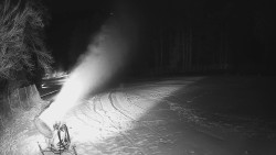 Prostřední část sjezdovky a snowpark