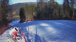 Prostřední část sjezdovky a snowpark