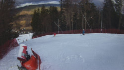 Prostřední část sjezdovky a snowpark