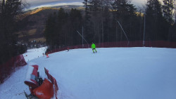 Prostřední část sjezdovky a snowpark