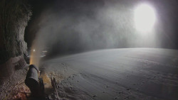 Prostřední část sjezdovky a snowpark