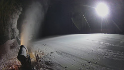 Prostřední část sjezdovky a snowpark