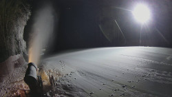 Prostřední část sjezdovky a snowpark