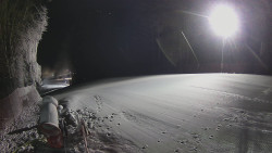 Prostřední část sjezdovky a snowpark