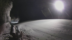 Prostřední část sjezdovky a snowpark