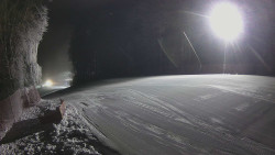 Prostřední část sjezdovky a snowpark