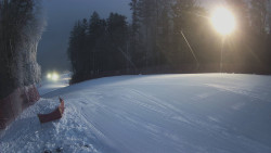 Prostřední část sjezdovky a snowpark