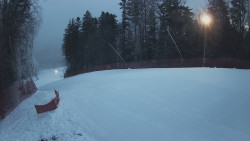 Prostřední část sjezdovky a snowpark