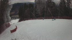 Prostřední část sjezdovky a snowpark