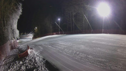 Prostřední část sjezdovky a snowpark