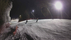 Prostřední část sjezdovky a snowpark