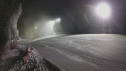 Prostřední část sjezdovky a snowpark