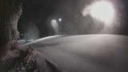 Prostřední část sjezdovky a snowpark