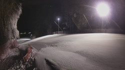 Prostřední část sjezdovky a snowpark