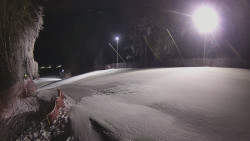 Prostřední část sjezdovky a snowpark