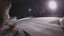 Prostřední část sjezdovky a snowpark