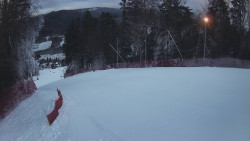 Prostřední část sjezdovky a snowpark