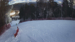 Prostřední část sjezdovky a snowpark
