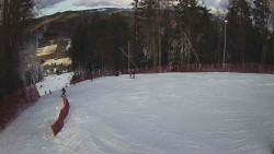 Prostřední část sjezdovky a snowpark