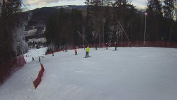 Prostřední část sjezdovky a snowpark
