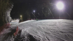 Prostřední část sjezdovky a snowpark