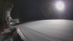 Prostřední část sjezdovky a snowpark