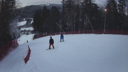 Prostřední část sjezdovky a snowpark