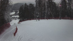 Prostřední část sjezdovky a snowpark