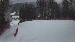 Prostřední část sjezdovky a snowpark
