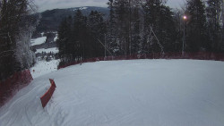 Prostřední část sjezdovky a snowpark