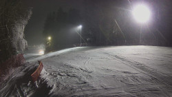 Prostřední část sjezdovky a snowpark