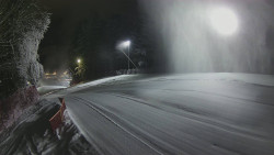 Prostřední část sjezdovky a snowpark