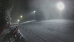 Prostřední část sjezdovky a snowpark