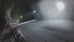Prostřední část sjezdovky a snowpark